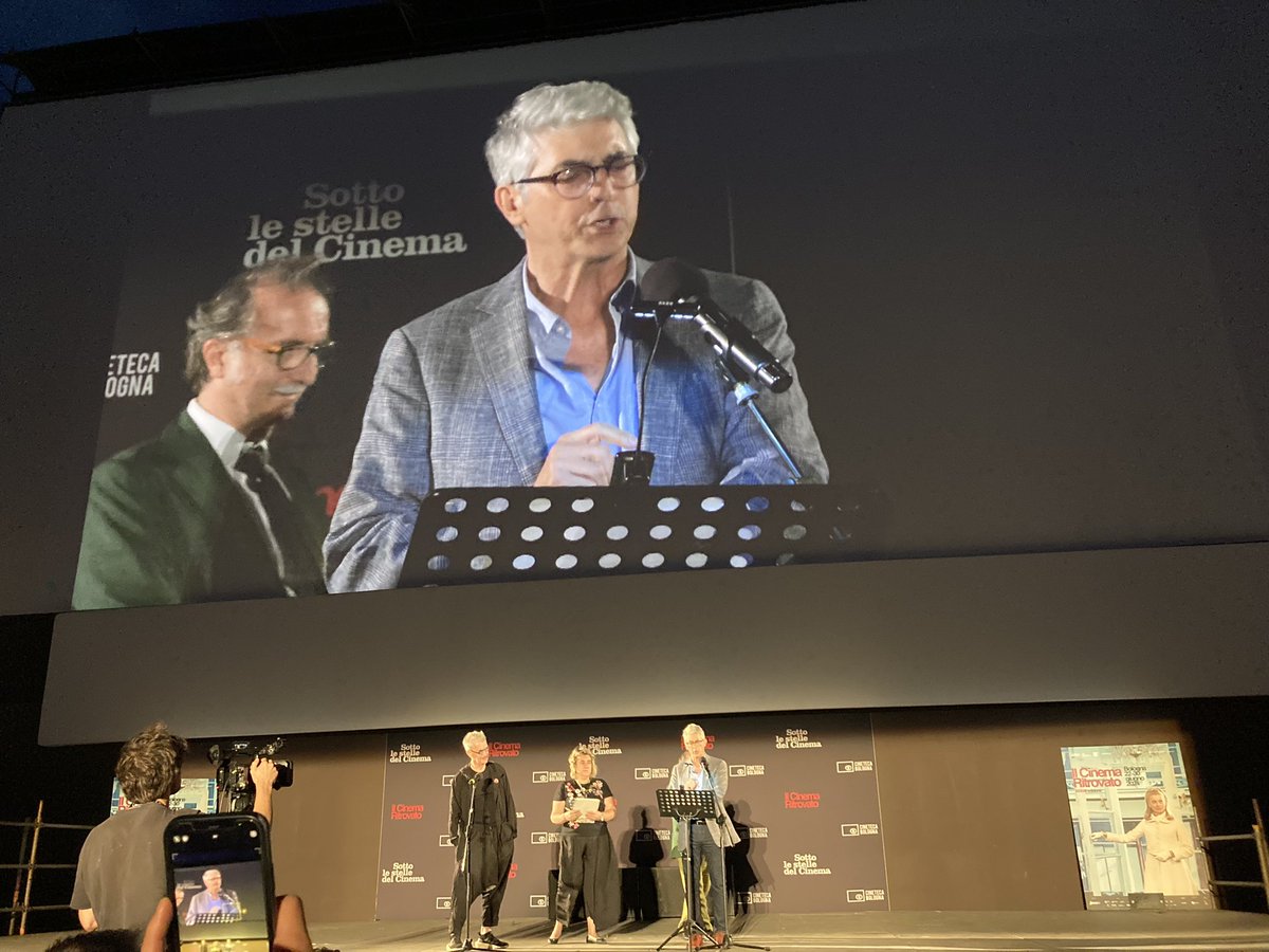 Anna Maria Pasetti (@palindromiss) on Twitter photo Supreme awe and joy last night in #PiazzaMaggiore #ilcinemaritrovato #JohnFord #wimwenders #alexaderpayne <a href="/cinetecabologna/">Cineteca di Bologna</a> #theSearchers #70mm Supreme awe and joy last night in #PiazzaMaggiore #ilcinemaritrovato #JohnFord #wimwenders #alexaderpayne <a href="/cinetecabologna/">Cineteca di Bologna</a> #theSearchers #70mm