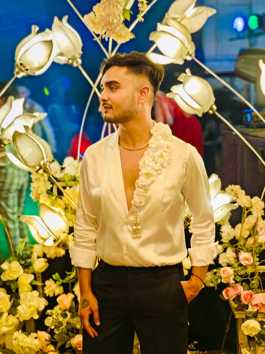 BormonKushan's tweet photo. #Flowerball2024 https://t.co/AIp9Udwp90