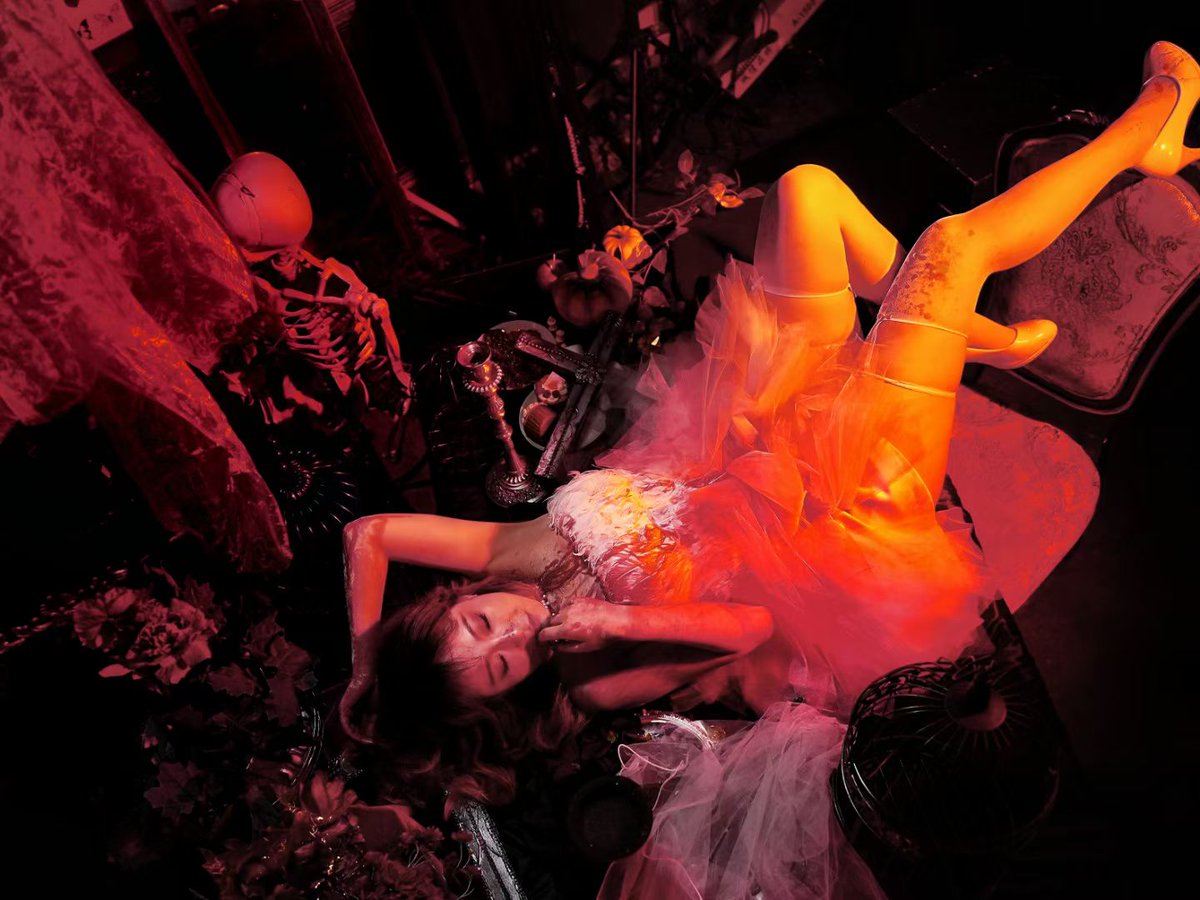 福利姬🦊婳分享的黄推图片3 - 网红私拍内容