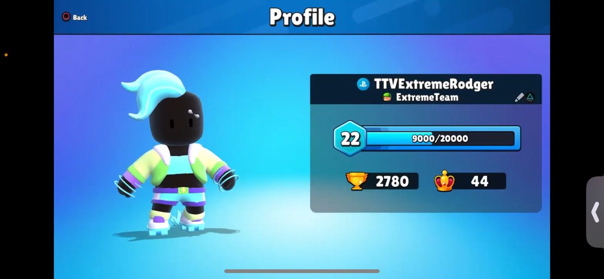 UseCodeRod's tweet image. First Day of Playing and getting 44 crowns in that same day is crazy yall need to step up the difficulty 🤣 But seriously is there a tournament going on in this game please hmu i want more competition this is to easy #StumbleGuys