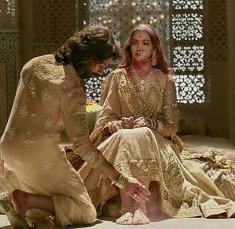 فقط" زنجیر" بدلی جا رہی تھی۔۔۔۔۔🔗🤌🔗
میں سمجھا تھا "رہائی" ہو رہی ہے۔۔۔۔۔🚫🙂
#AileeinKL #GTArbitrum #OccupyKenya