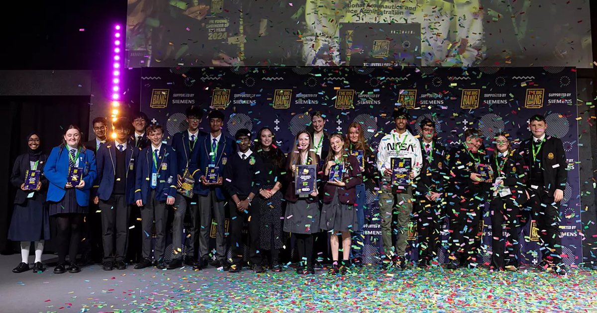 LEH_STEM's tweet image. Great news! Catherine (U6), working with Tanisher (Yr 12) of Reach Academy, won the Big Bang Competition 2024 - Senior Science Award!🥳 for her Cubes in Space project on Cyanobacteria in the Ionosphere. The prize money will help support STEM at LEH and Reach. 🌏💫🦠#lehschool