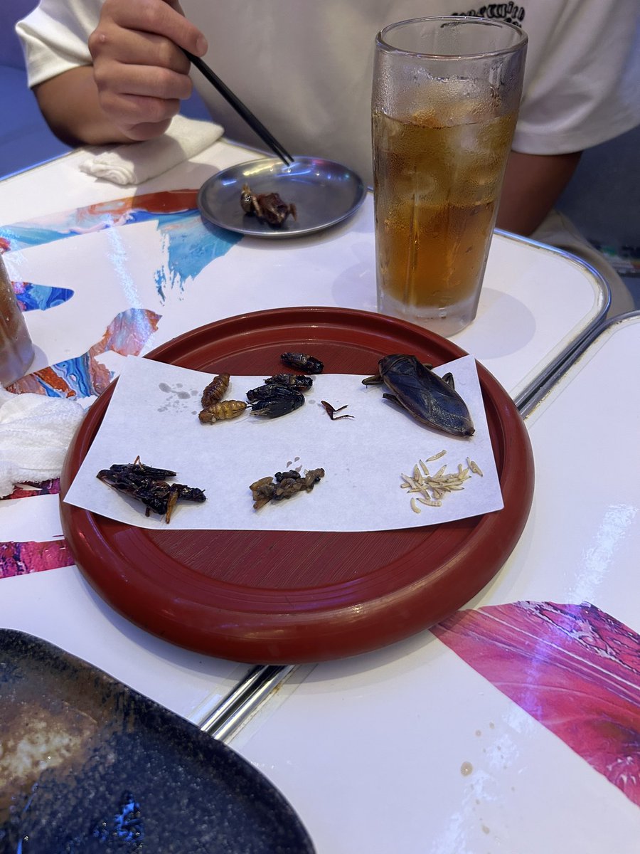 PANDAMAN_MH's tweet photo. ごめん
先に食べてるわ https://t.co/m8DYZUQIN8