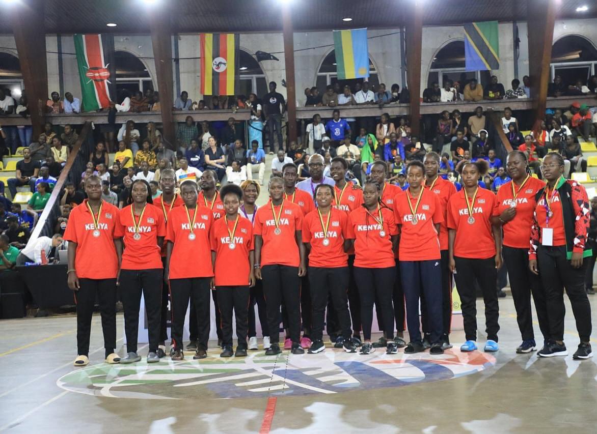 MartyneOkwako's tweet photo. Future Jnr @Teammorans 🇰🇪🏀🇰🇪 https://t.co/Uz3kDmPbEX