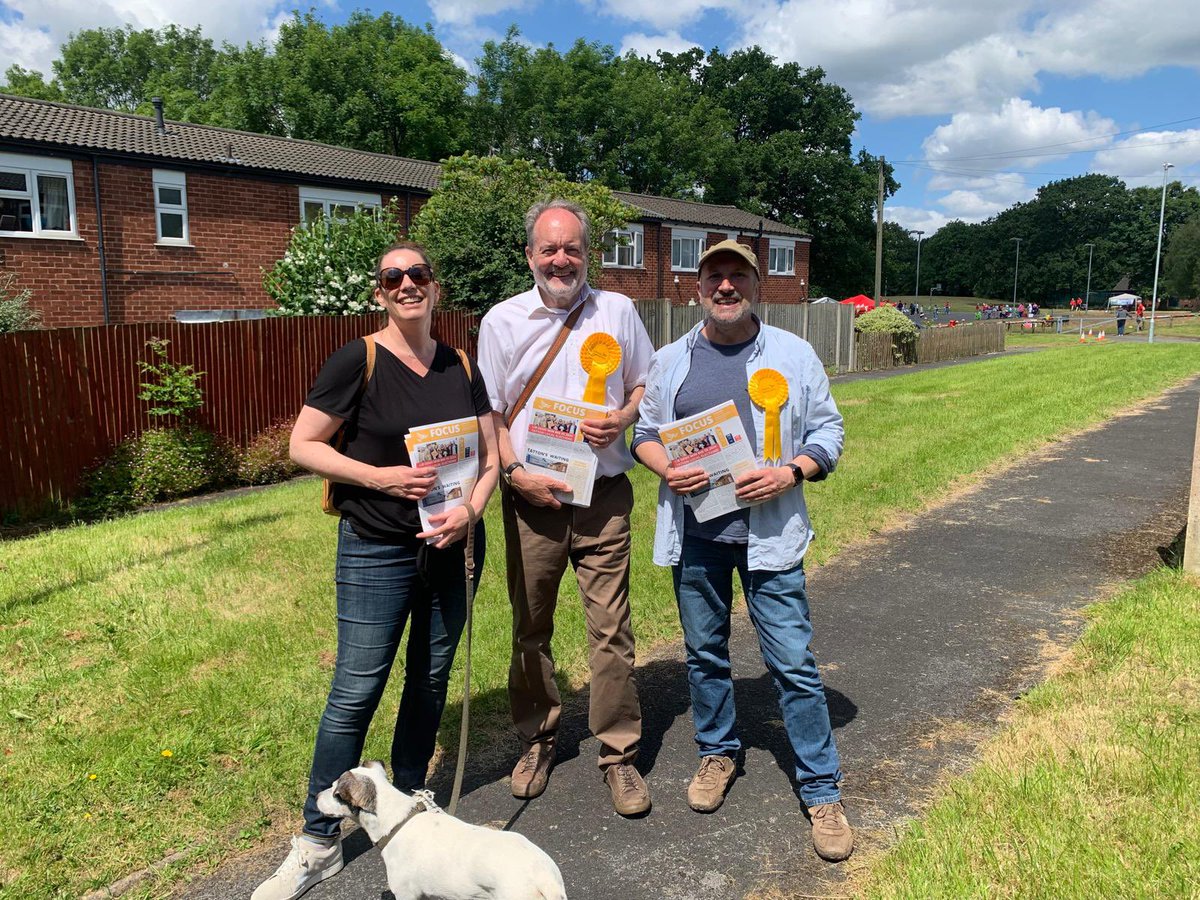 Jonathan and the team out speaking to residents in Lacey Green with one of those famous #libdemdogs #winninghere 🔶🔶