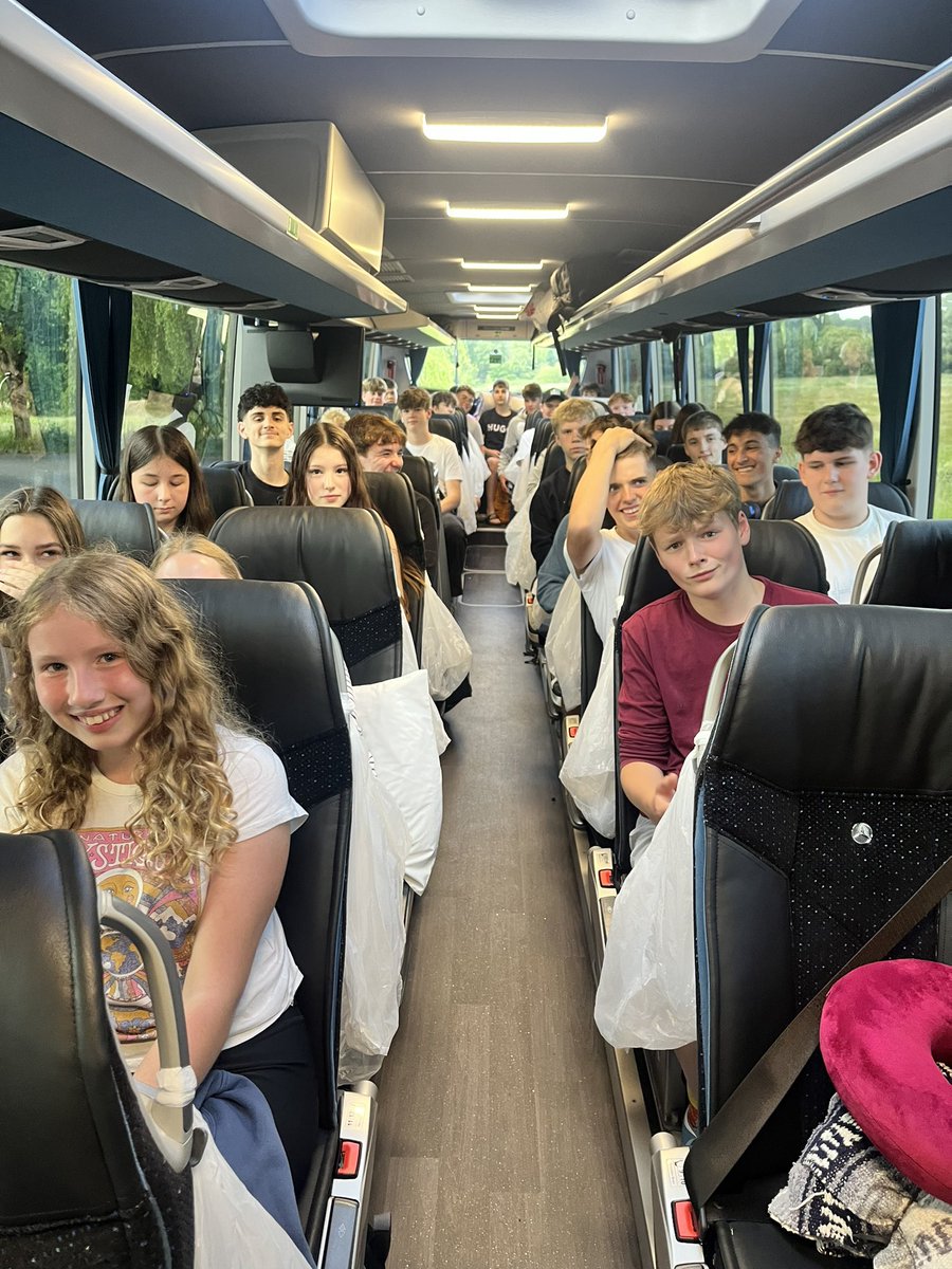 🇫🇷 Year 10 Ardèche 2024 🇫🇷

And we’re off 🚍⛴️