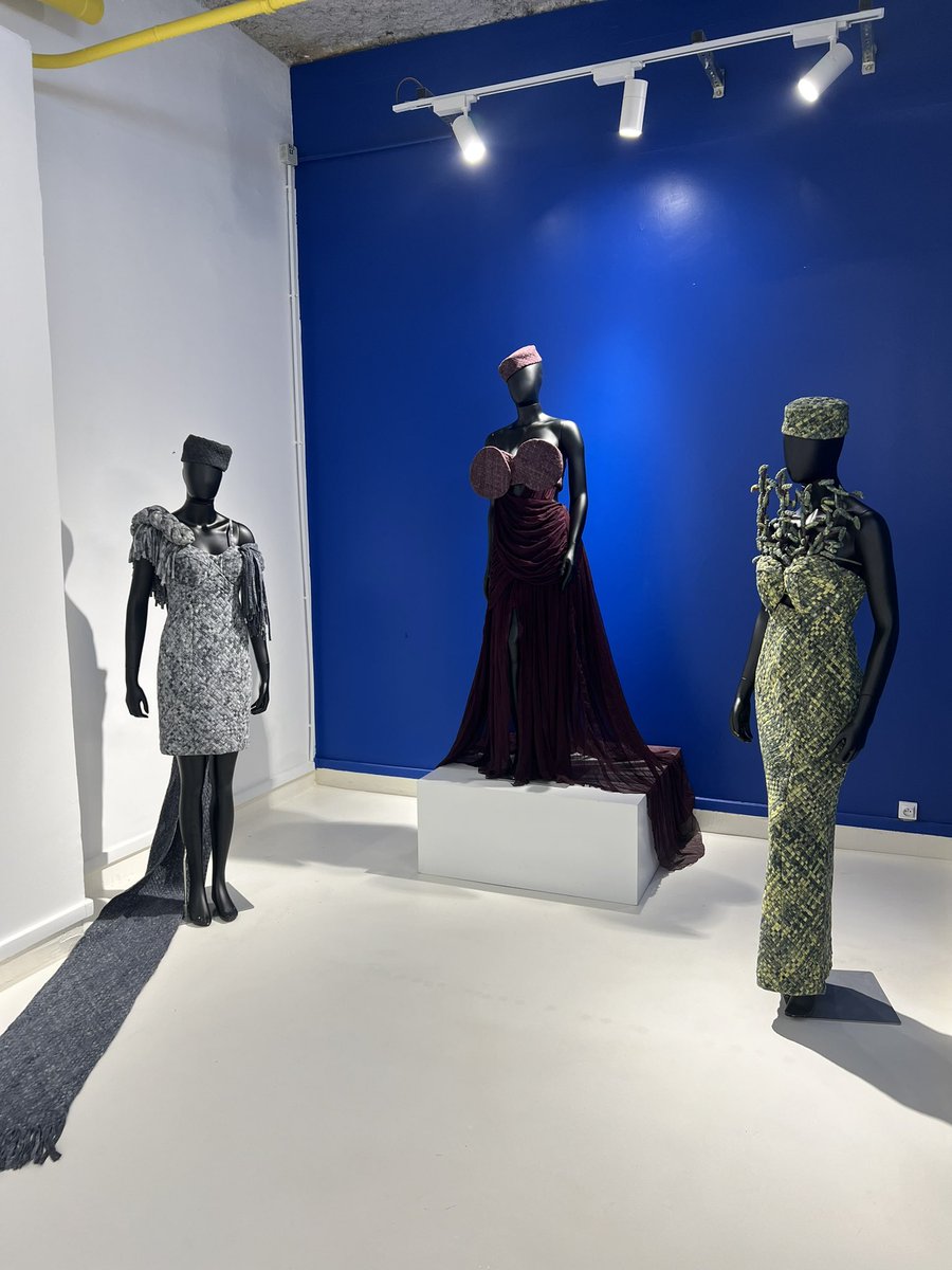 Yaquelinah's tweet photo. Fashion week with Education!
Come discover our latest project for #PFW - It is at @LittleAfrica__ Village.

DE FORMES &amp; DE MÉMOIRES - Kroskel | OPENING

📍: 6bis rue des gardes, 75018 Paris
https://t.co/y9VwE3XAst
#Couture #fashionafrica #africafashion #pfw #team237 #madeinafrica https://t.co/5Yt7wSLwW6