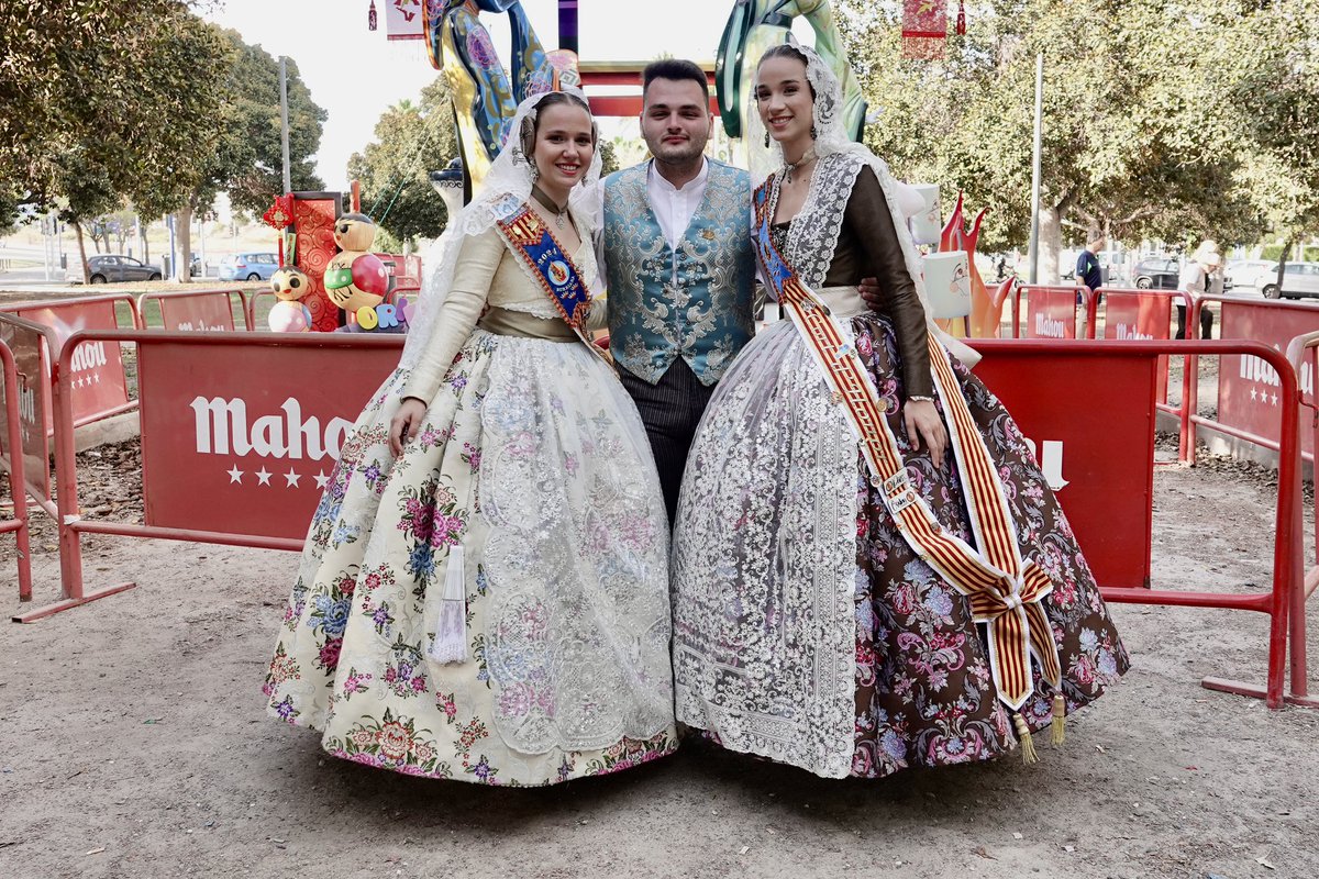 FallaCTarancon's tweet image. Ofrena a la Verge dels Remeis i agermanament amb la Foguera Alacant Golf