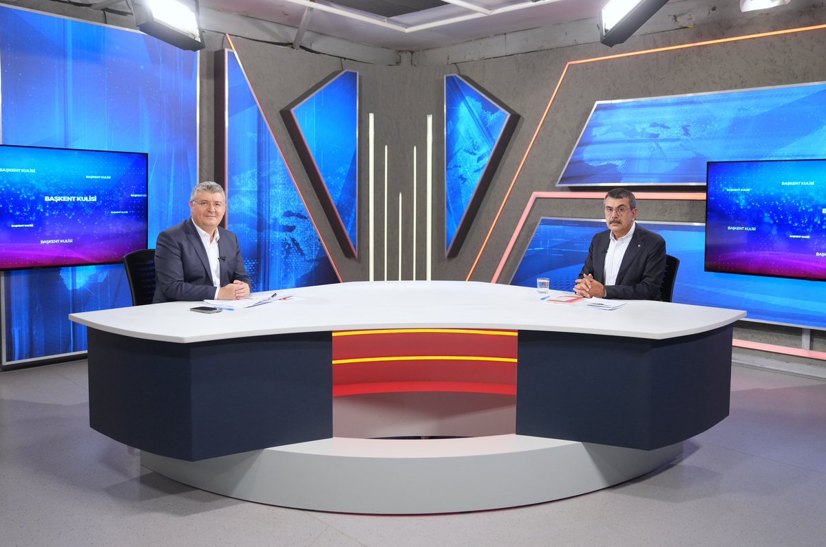 tcmeb's tweet photo. Millî Eğitim Bakanı @Yusuf__Tekin, Kanal 7 "Başkent Kulisi" programı canlı yayınında eğitim gündemine dair soruları cevaplıyor. https://t.co/zyY83bbE2N