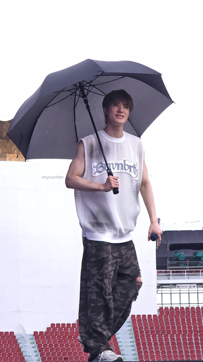 onyourchen's tweet photo. sound check วันนี้พิน่อสดใสมากรู้ก 🐶

#JENO
#THEDREAMSHOW3_in_BKK
#NCTDREAM_THEDREAMSHOW3_in_BKK  
#NCTDREAM_THEDREAMSHOW3inBKK https://t.co/n1Y8mM996J