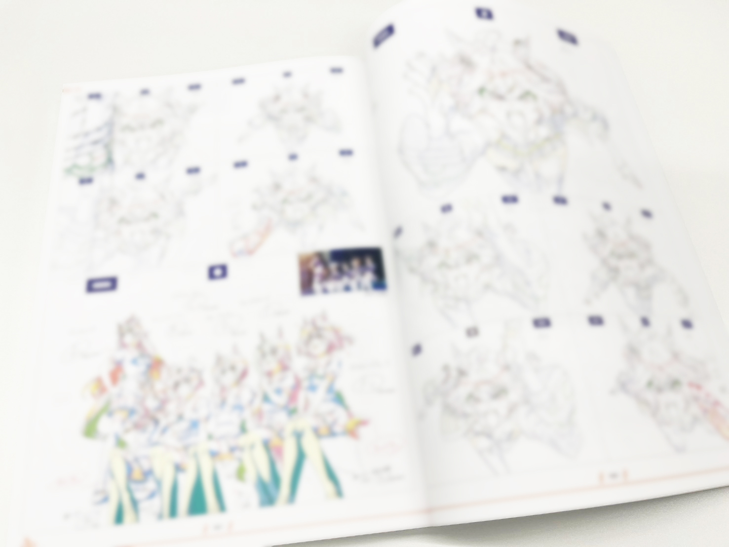 ウマ娘 原画集 寄せ書き本 ウマ娘 プリティーダービー Season 2』から「原画集」「スタッフ
