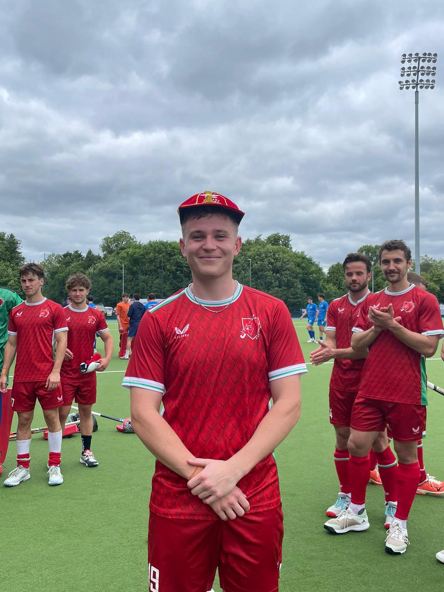Another senior international debut this weekend as Will Riley receives his first Welsh cap! 👏

#playingforthedragon