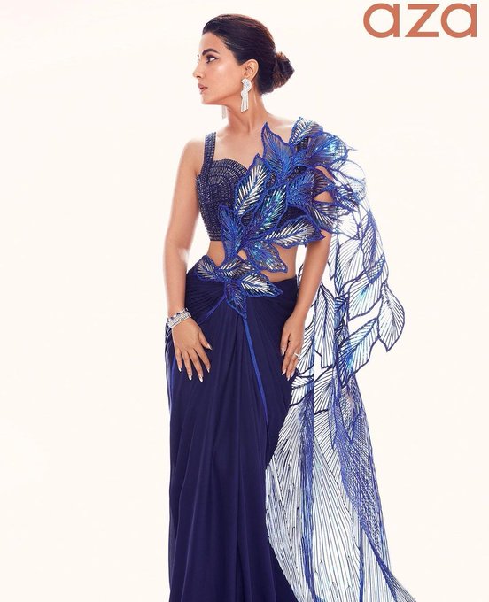 hina khan for aza magazine 2022.