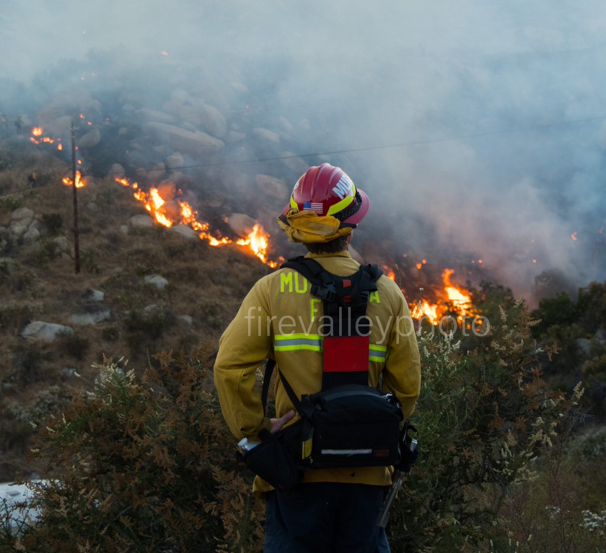 firevalleyphoto's tweet image. #OakFire couple pictures from the fire this morning.