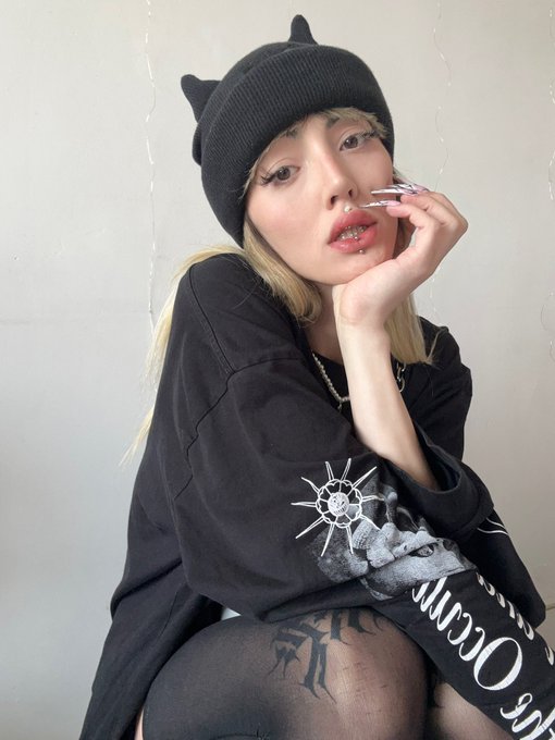 transgender cats whatever next https://t.co/7zfnA4P16O