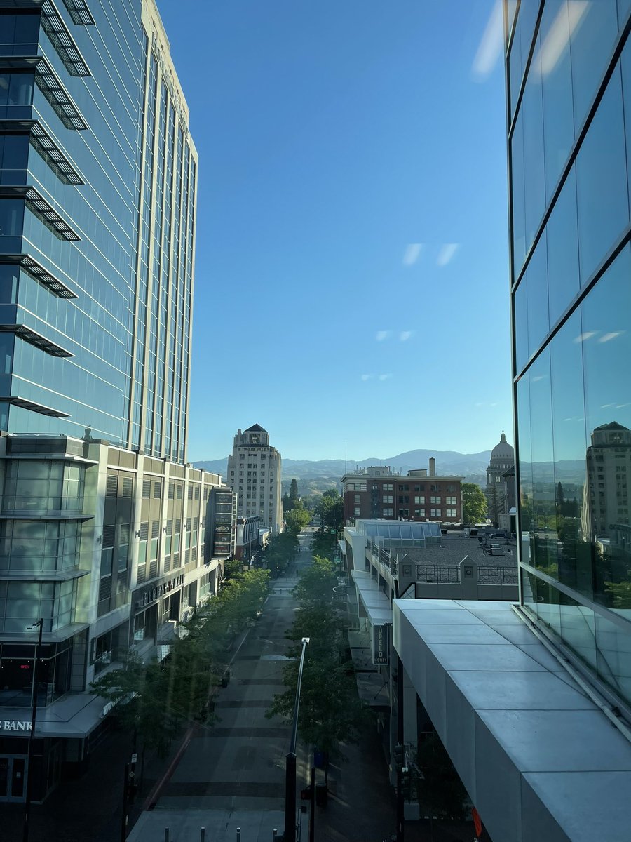 Anyone at the annual <a href="/NAACCR/">NAACCR, Inc.</a> conference in Boise, ID??! Come say hi 👋🏽