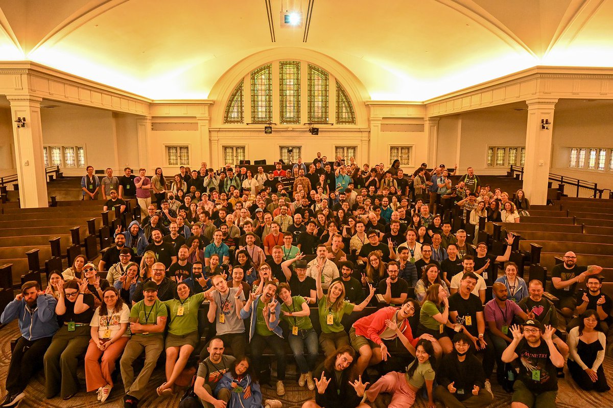 If you've ever been to #CascadiaJS, you're part of our family. 

And every year, we take a family photo.

Thanks for joining us this year, and see you next time! 🌲❤️