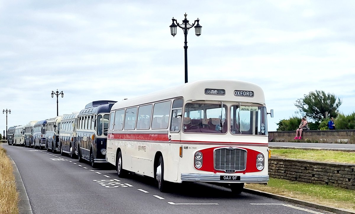 #royalbluerun24 Coaches have arrived for morning coffee in #Worthing (1100).