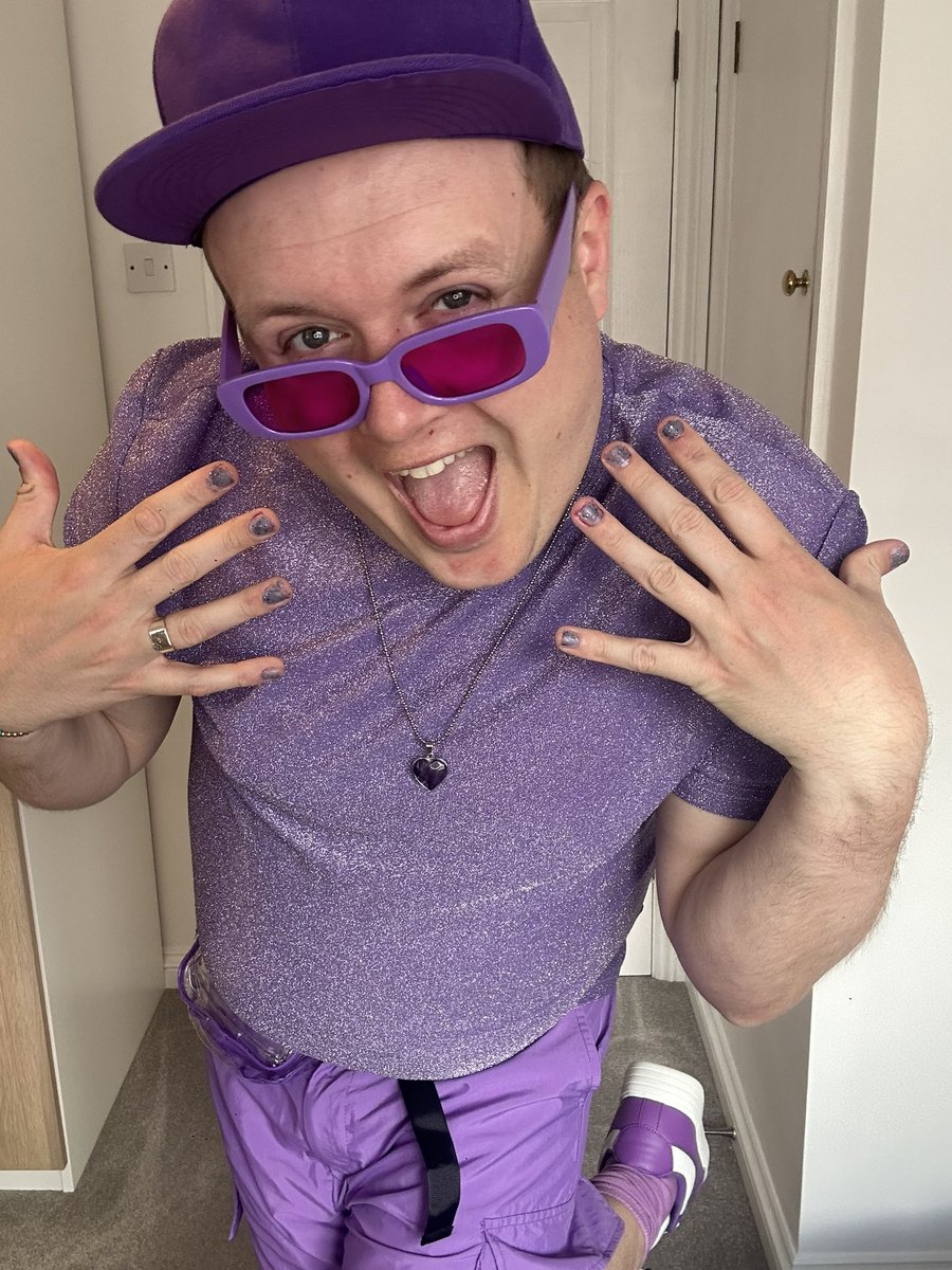 PerryPresents_'s tweet photo. Allow me to SPEAK NOW! I’m off to the Eras tour! @taylorswift13 @taylornation13 

#TaylorSwift #ErasTour #TwasTheNight #TaylorSwiftLondon #SpeakNow #SpeakNowTaylorsVersion #SpeakNowTS #TSErasTourLondon #LondonTSTheErasTour #TSTheErasTour #PopNewsWithPerry #PerryPresents https://t.co/tMT7C580kk