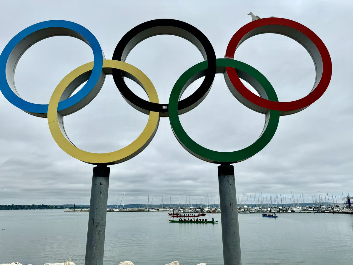 STMM20's tweet image. All aboard at the Weymouth and Portland National Sailing Academy for a morning on the water. Training completed ✔️, life jackets on and checked,chants ready. The race is on … but which dragon 🐉 boat 🛶 will win?
#ThoseWhoCanDo
#TeamWork
#RedBlueGreen
#MemoriesInTheMaking