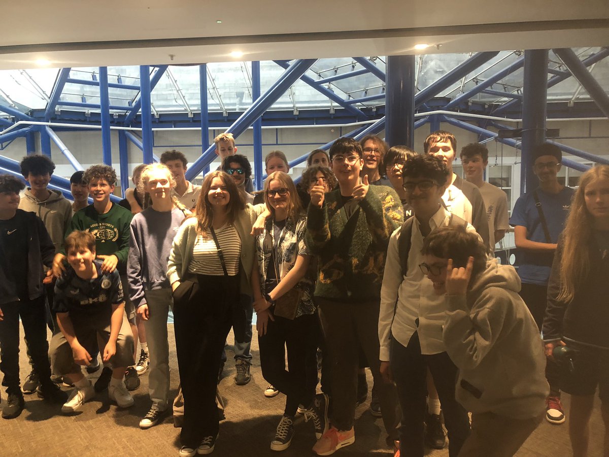 Queensbridge School tweet media