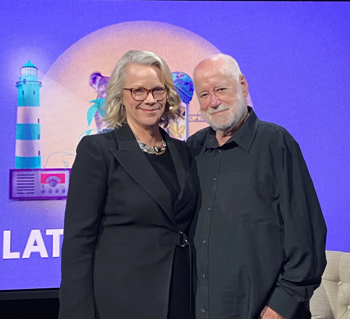 Catherine_Zen's tweet image. Laura Tingle interviewing @PhillipAdams_1 for his last show this Thursday. You can catch it on iview later.