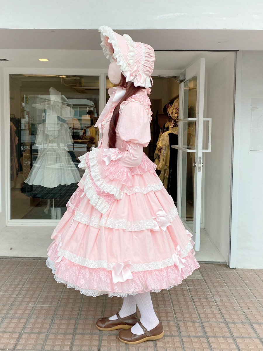 こんにちは #星箱原宿店 です💫  ご予約受付中// 『シャルロット