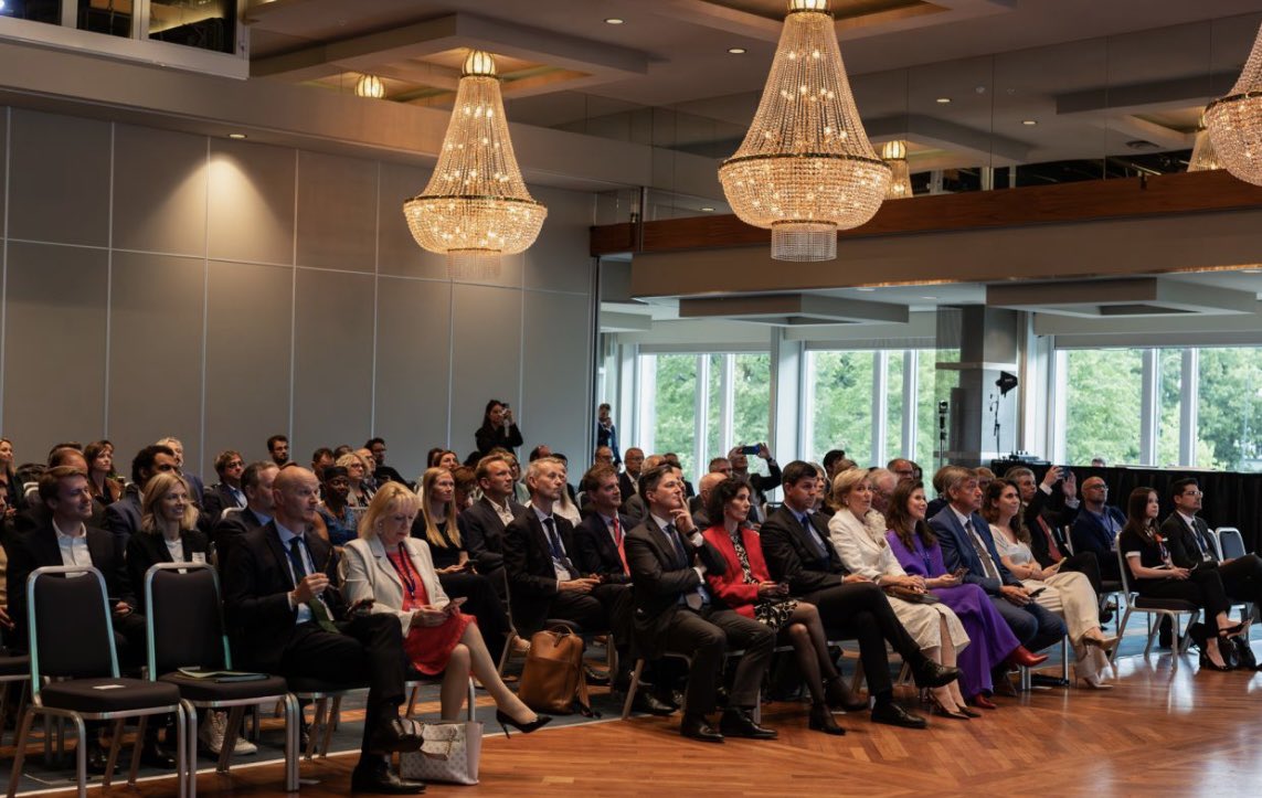 Lieselot Declercq (@lieselotdeclerc) on Twitter photo Empowering #Inclusive #Education Worldwide! During #BEmissionNOR, <a href="/D_TEACH1/">d-teach online school</a> showcased dedication with #icons #AI to inclusive online learning. Honored by HRH Princess Astrid <a href="/MonarchieBe/">Belgian Royal Palace</a>, HE <a href="/JanJambon/">Jan Jambon</a>, HE <a href="/hadjalahbib/">Hadja Lahbib</a> <a href="/PiaAhrenkilde/">PiaAhrenkildeEU</a> <a href="/G_P_Dimitrov/">Georgi Dimitrov</a> <a href="/EU_Commission/">European Commission</a>. #sdg4 Empowering #Inclusive #Education Worldwide! During #BEmissionNOR, <a href="/D_TEACH1/">d-teach online school</a> showcased dedication with #icons #AI to inclusive online learning. Honored by HRH Princess Astrid <a href="/MonarchieBe/">Belgian Royal Palace</a>, HE <a href="/JanJambon/">Jan Jambon</a>, HE <a href="/hadjalahbib/">Hadja Lahbib</a> <a href="/PiaAhrenkilde/">PiaAhrenkildeEU</a> <a href="/G_P_Dimitrov/">Georgi Dimitrov</a> <a href="/EU_Commission/">European Commission</a>. #sdg4