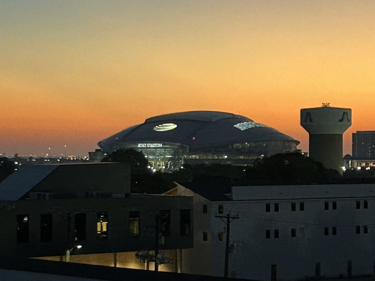 Match day ✌️in Arlington.