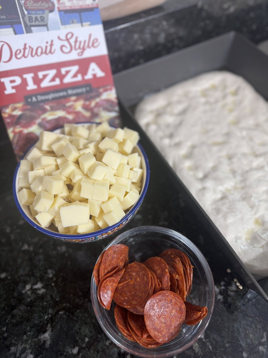 emily4621's tweet photo. Happy National Detroit Style Pizza Day! 🍕Celebrated early with our annual party! 🎈 #DetroitStylePizza #Pizza #DetroitFood https://t.co/giKjjf6JoQ