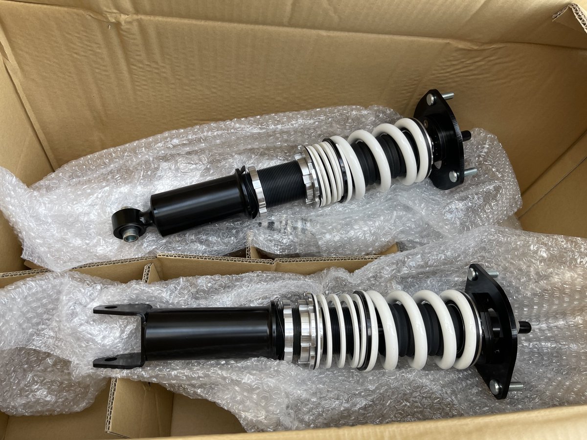 imadamio_3's tweet photo. NDロードスター用のパーツ売ります

中古フルアーム30万

中古AIRMEXT エアサス　15万
3ガロン　コンプレッサ2機

新品未使用F20R18  24万
前後スライドピロアッパー
フロントブラケットブッシュタイプ加工
ハイレート対応ダンパー

値段交渉は受け付けるのでDMください https://t.co/zKKmpAulN1