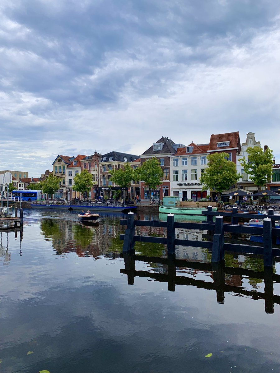 Last few days, I had the pleasure of presenting our two papers: sys rev of dark pattern (with <a href="/bnl5110/">Weiwei 🍀</a>), and regulation of online algorithmic pricing (with <a href="/YingyingZhu12/">Jessie Yingying Zhu</a>). It was fantastic. Thanks a lot to <a href="/JcMalgieri/">Gianclaudio Malgieri</a> and <a href="/eLaw_Leiden/">eLaw Center for Law and Digital Technologies</a> for organising! Had a such great time!