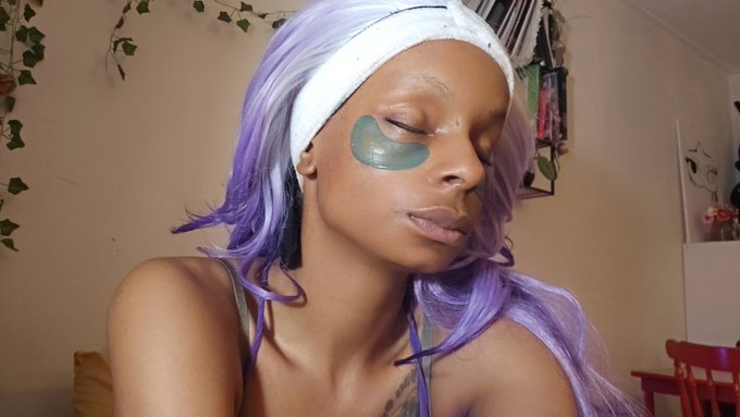 Goodmorning findom, today is selfcare sunday. A day of worship, for the goddess to worship and maintain<a href="/tag/realloyalfans"class="tags"><span>#realloyalfans</span></a>