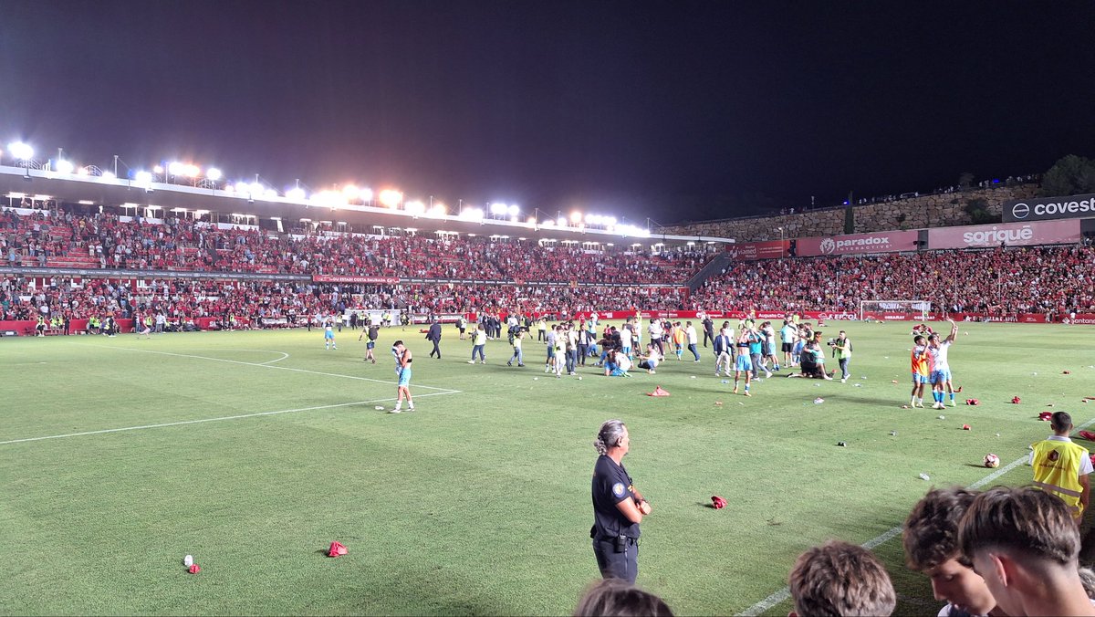 hideiker's tweet image. Increíble vivir un ascenso en directo y de esta manera. 🥲 🥳
@csanchez3105 @MalagaCF