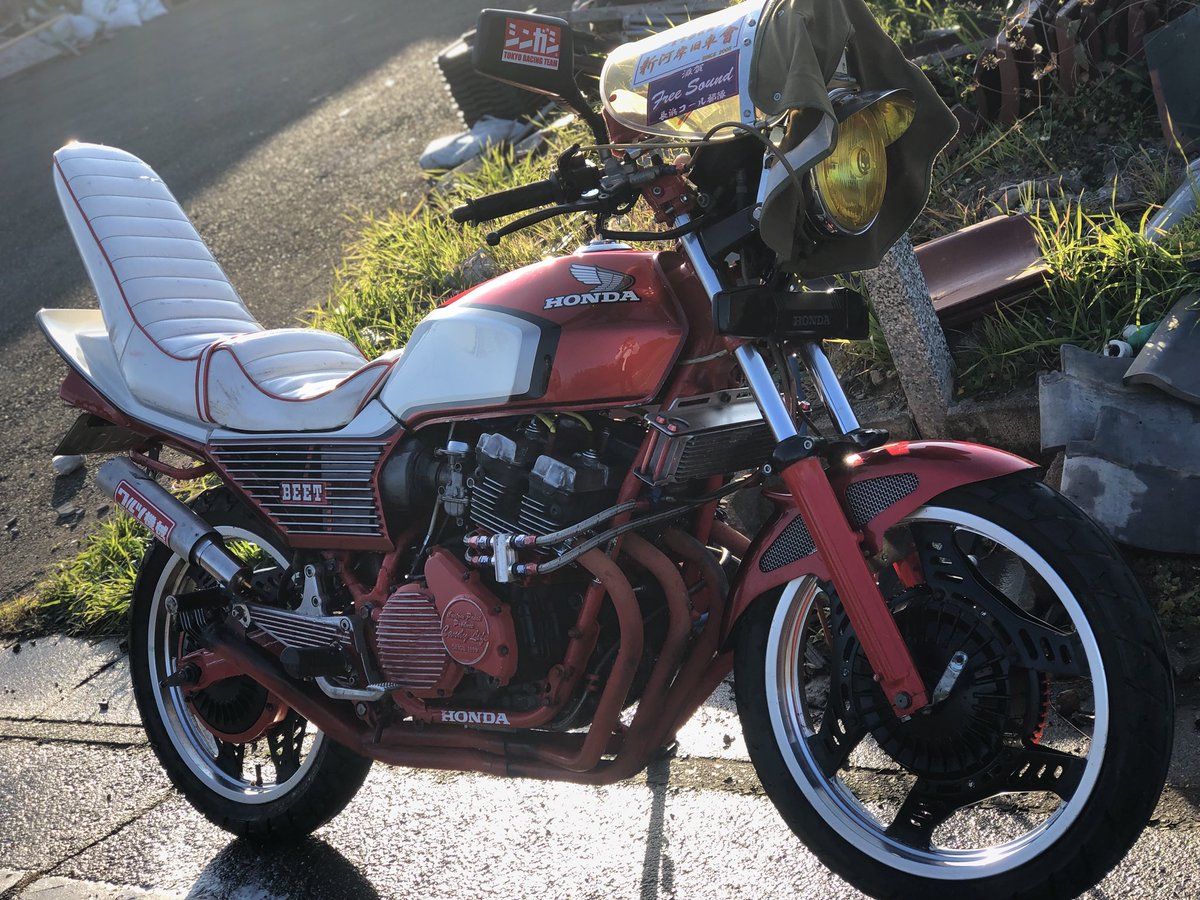 CC_Lemon_C43's tweet photo. CBR＝CBX＝CBR
やっぱりXよりR派です。 https://t.co/H5WSMLsYs7