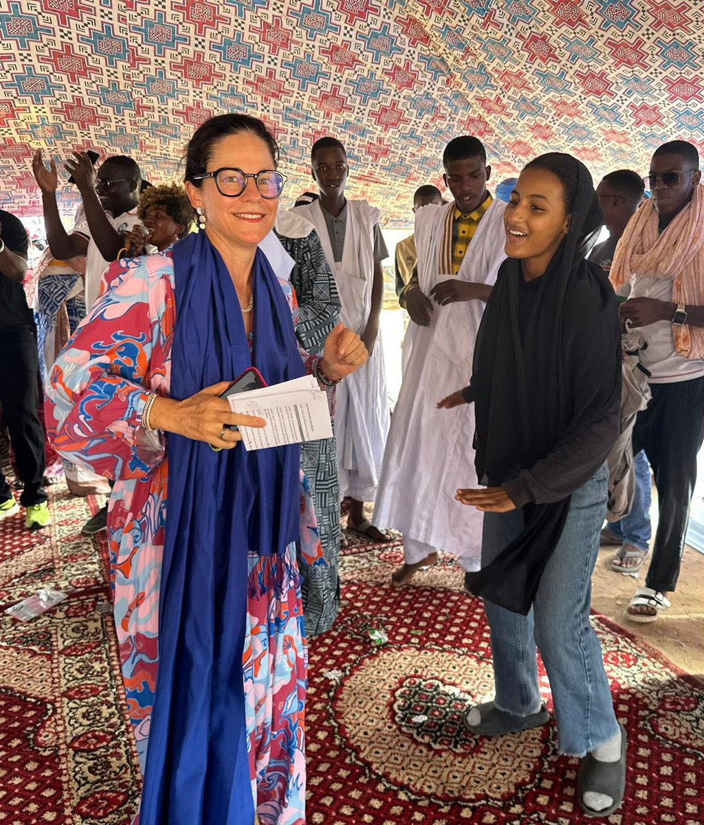 #WorldRefugeeDay was packed with activities in 🇲🇷 

In NKT, refugees &amp; Mauritanians organised a poetry contest and a play. 

Solidarity and inclusion were the themes. 

Loads of fun, especially when I got a personal dance lesson 💃🏻