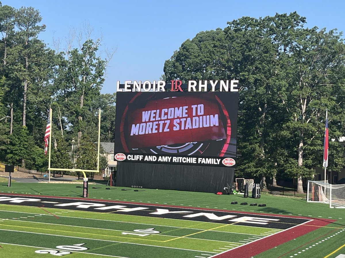 1LoganSLester15's tweet photo. Great weekend of Football @LRBearsFootball @LR_Sports @JarrettBoykinJr https://t.co/7jsPREKVHG
