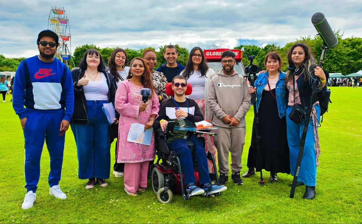 Our Elevate voices cohort working closely to bring communities closer through film &amp; digital content.

Thanks to <a href="/TNLComFund/">The National Lottery Community Fund</a> &amp; <a href="/BlaiseSingh/">Blaise Singh</a> for making this happen! 
#communityfilmaking #blaisesingh #filmmaking #documentary #Diversity #hounslow #communityproject #MakeADifference