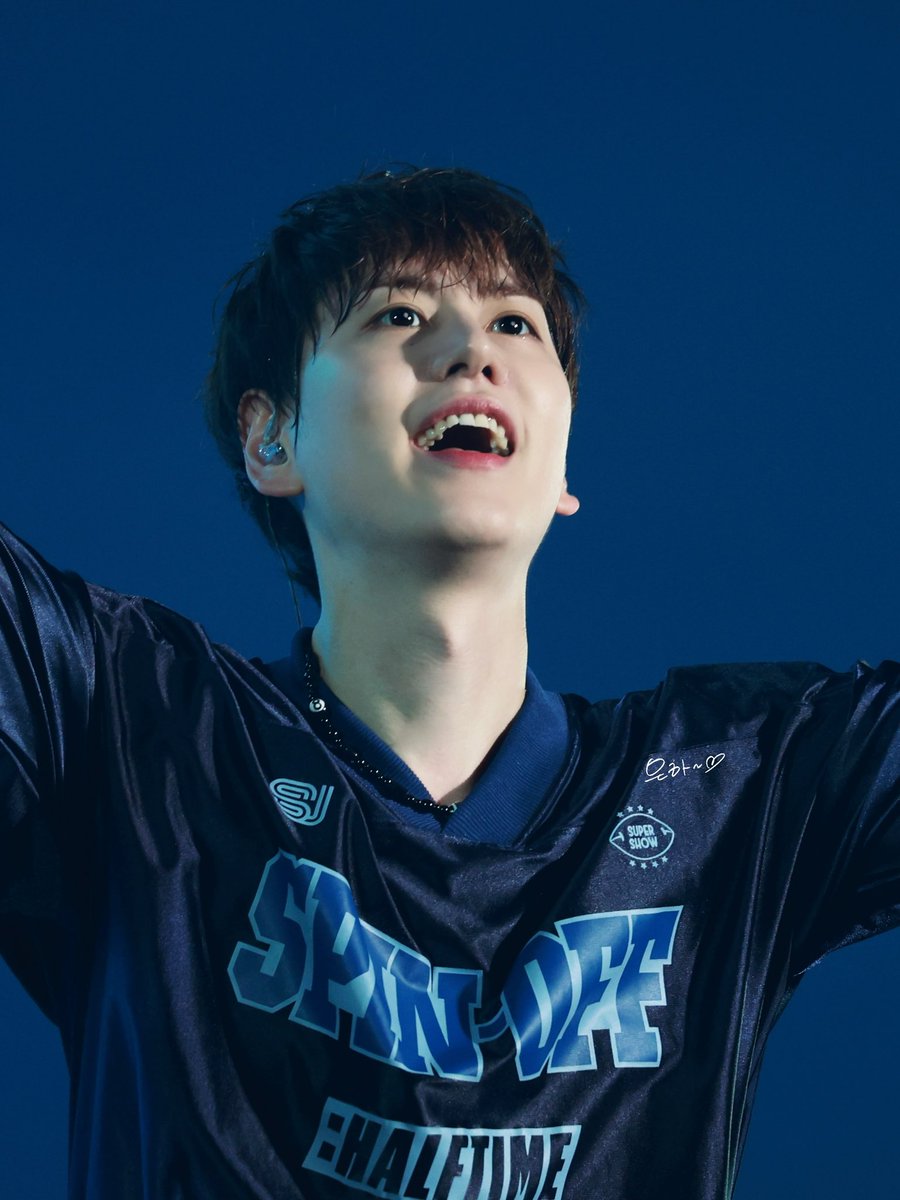 haru_upup's tweet photo. 240623 규현

잘한다잘했어!!!
🩷💜💙

#규현 #슈퍼주니어 #KYUHYUN #SUPERJUNIOR #圭贤 #キュヒョン https://t.co/XunBezSpN6