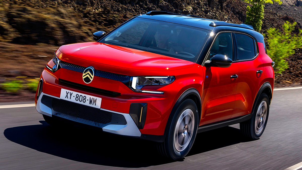 4Drivetime's tweet image. The ِNew  2025 Citroen C3 Aircross 
Watch video here 👉 youtu.be/jWeICI59JGw
Get ready to be blown away by the futuristic design and cutting-edge features of the 2025 Citroen C3 Aircross!
#CitroenC3Aircross
#2025C3Aircross
#CitroenSUV