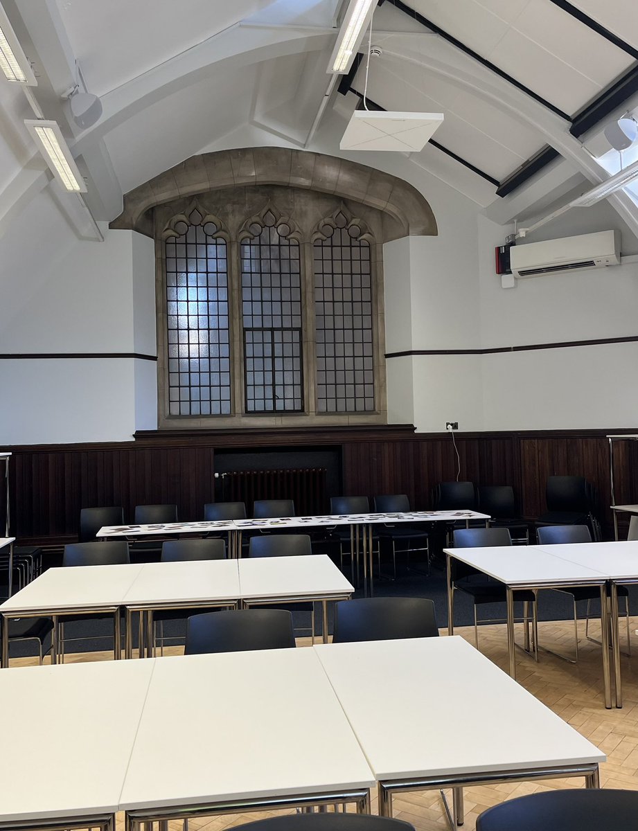 sallyneed3's tweet image. A beautiful setting yesterday to deliver a CPD workshop with Bristol University. Swapped the ball to 🏉 and throughly enjoyed delivering the Neuroscience, linking it to behaviour and learning along with how to apply and importance of language🧠 #humandevelopment #humanperformance