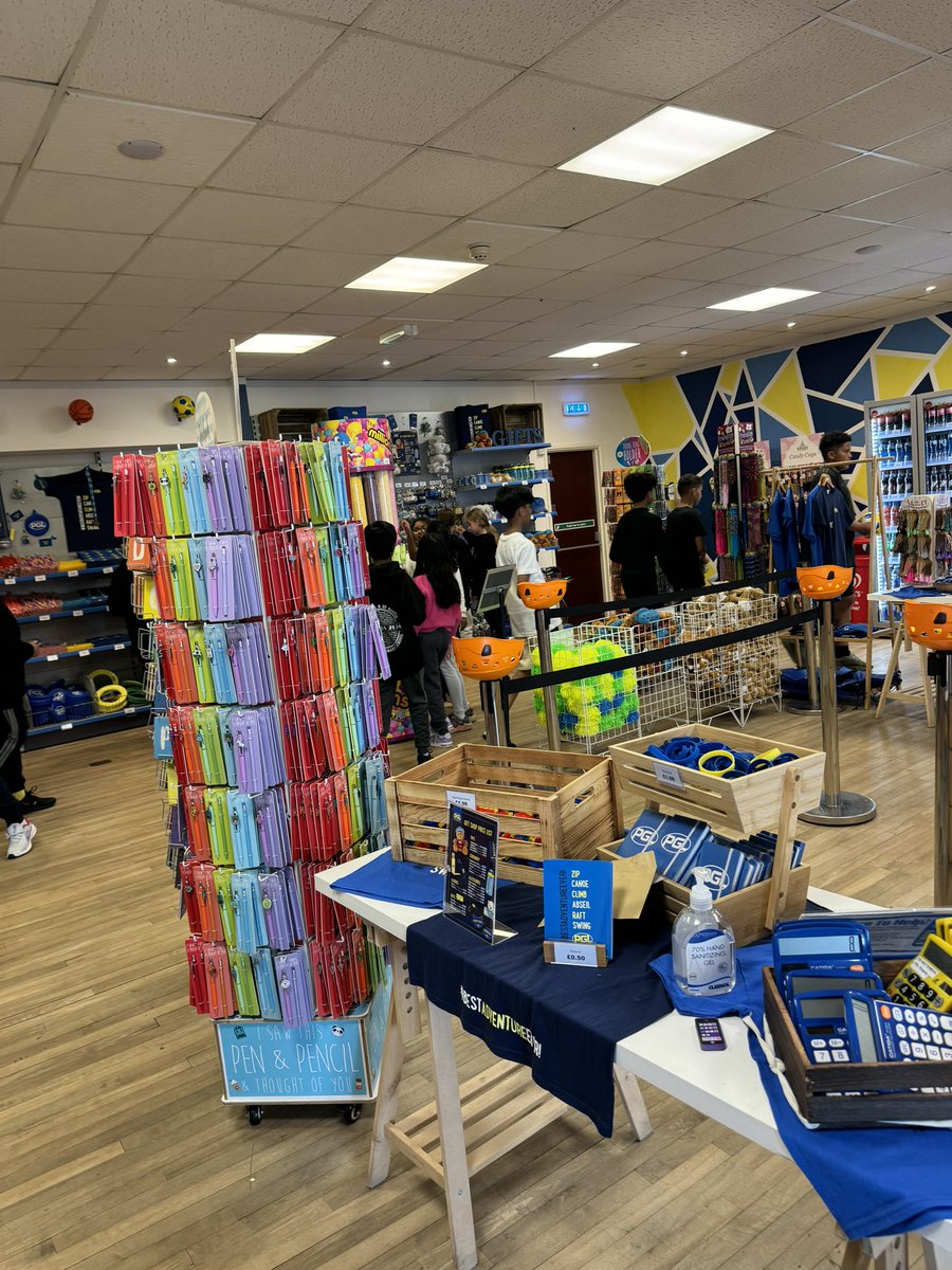 STMM20's tweet image. Safely back on site after a very energetic morning on the water. Sunday lunch went down a treat ! Now visiting the shop before our afternoon activities - archery 🏹 and Jacob’s Ladder 🪜. Looking forward to our disco tonight.
#Bullseye
#ReachForTheSky
#DancingKingsAndQueens