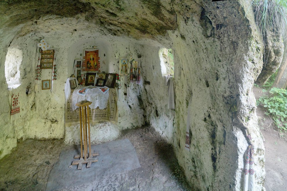 TourWiki's tweet photo. #Украина, Хмельницкая область, Малиевцы
Малиевецкий водопад
#Водопад
#Монастырь
#Пещера
#Скальная_постройка https://t.co/fkietJVkj9