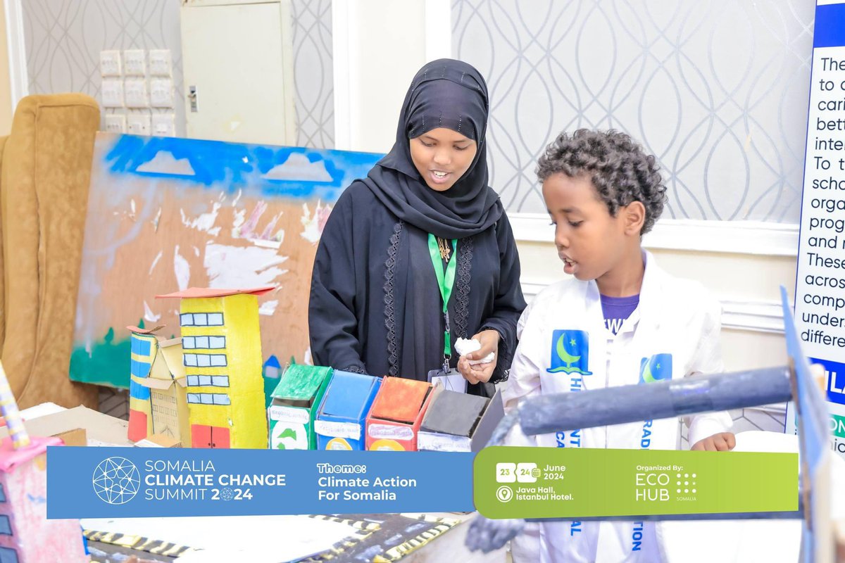 Participants at the 2024 Somalia Climate Change Summit are now thoroughly reviewing the insightful exhibits on display at the event. #SCCS2024 #ClimateAction