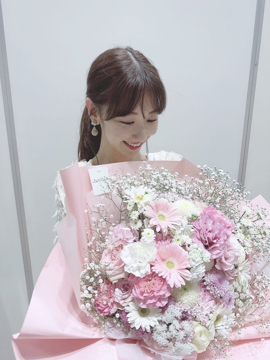 柏木由紀さまご着用🤍 ゆきりんさんに17年間の最後の握手会で