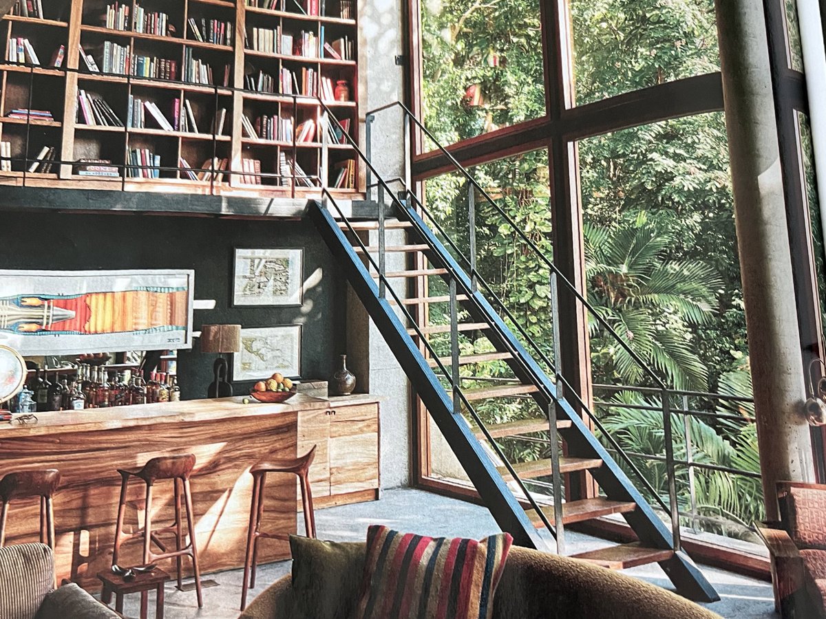 GreatKlons's tweet photo. Sitting at the Valvoline getting a state inspection reading about Diplo’s decadent Jamaican retreat in Architectural Digest https://t.co/wviU7xH0th
