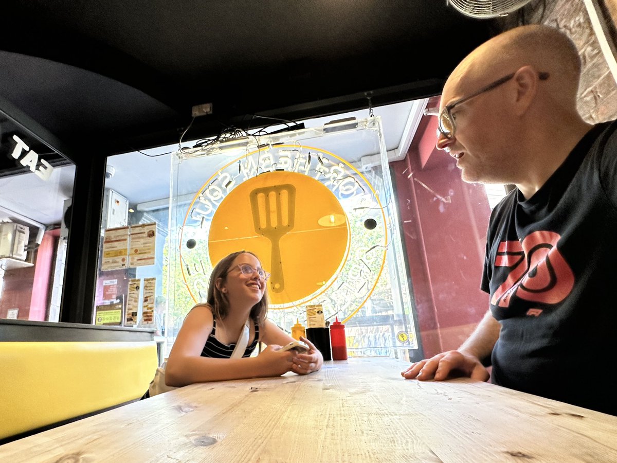 David <a href="/NorthernSoulMcr/">NORTHERN SOUL GRILLED CHEESE 🧀</a> really looked after us today. Thank you! We’re so coming back. 💛