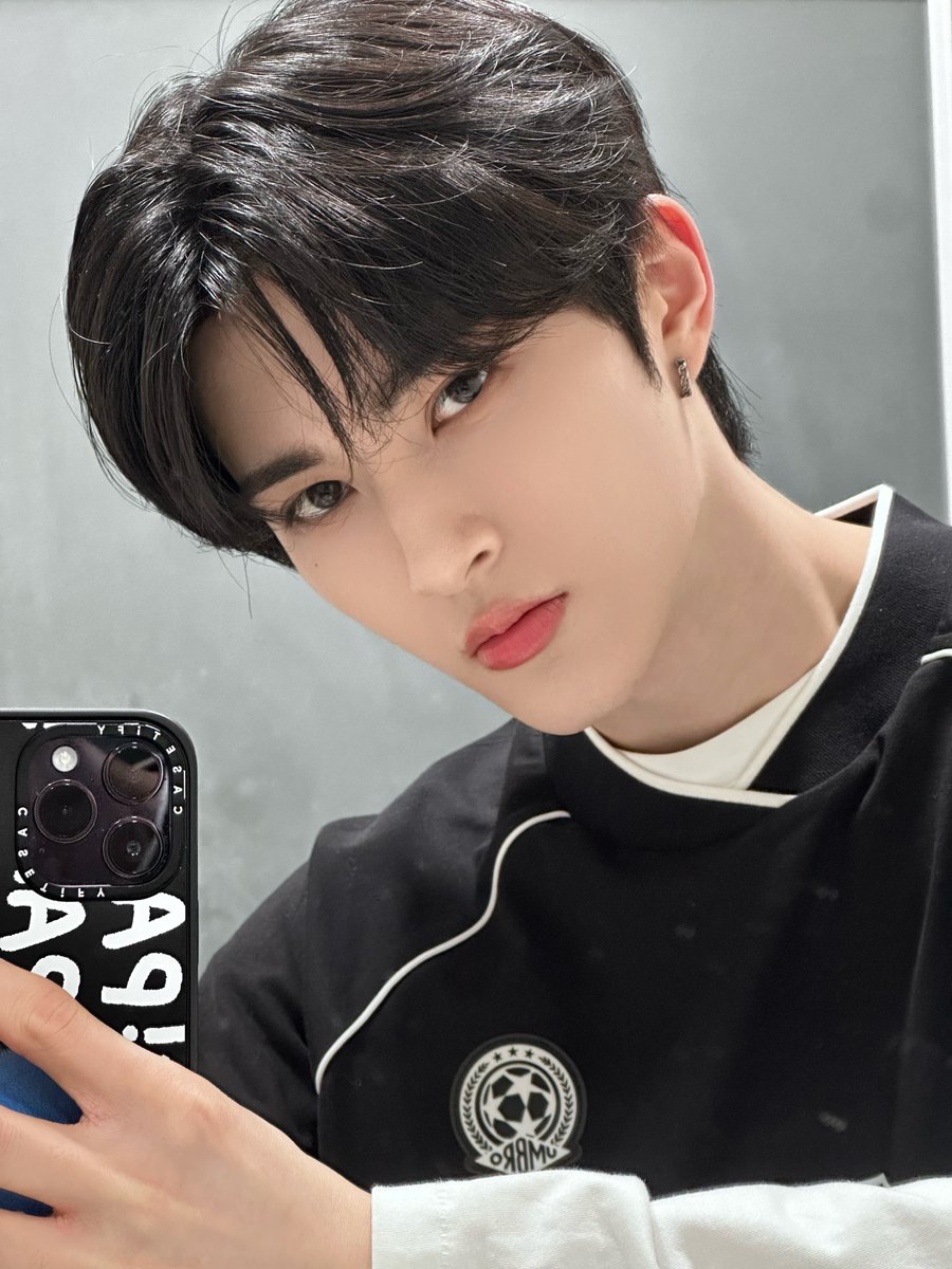 [#리오] 

😝😝

#XODIAC #소디엑 #LEO #리오