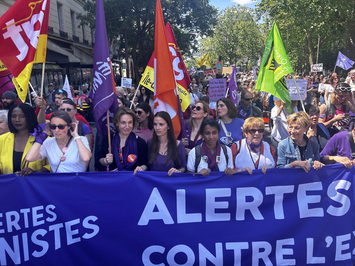 L’extrême droite a changé de visage mais pas d’idées. Parmi les libertés fondamentales dans son viseur, celles  des femmes à disposer de leur corps et à prendre  leur destin en main. Le 30 juin votez pour du progrès social. Tout sauf l’extrême droite.#ElectionsLégislatives2024