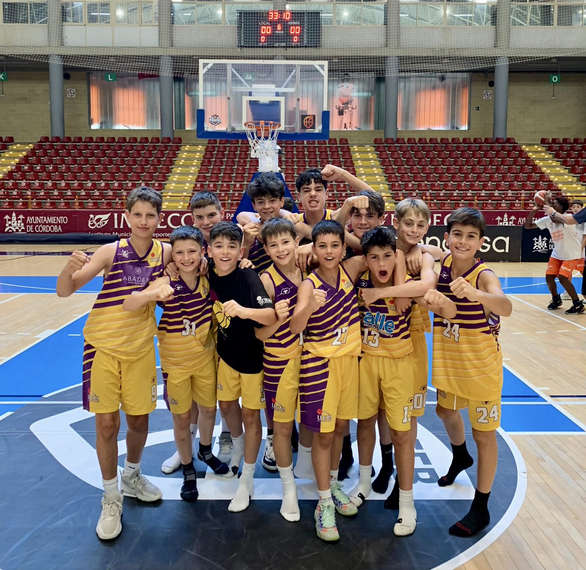 uemataro's tweet photo. ✔️ Debut amb victòria al #FEBMiniM2024!

🟡 Els nostres sumen el 1r triomf de la Fase de Grups per 100 a 49!

👀 Demà a les 10h segon partit de la Fase de Grups 🆚 Valladolid!

💪🏻 Ara a descansar. Demà més i millor!
🔛 Som-hi, equip!

#somgrocs💛💜 https://t.co/j8rhutLM9I
